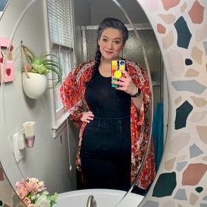 Meet your Posher, Ashley